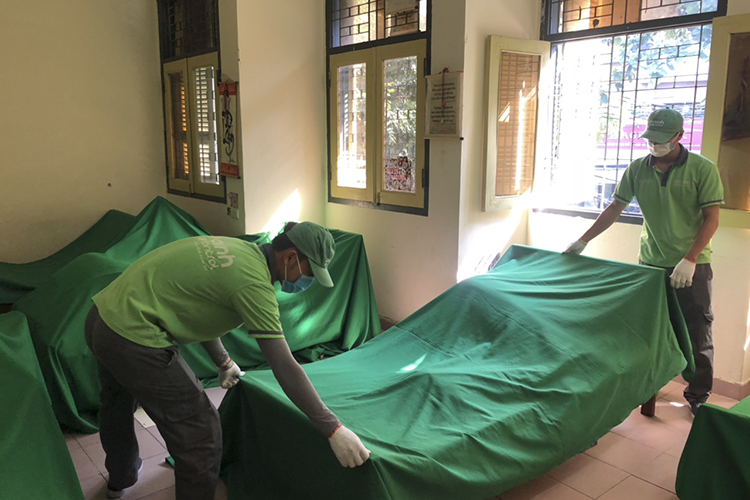 che_phu_truoc_khi_phun_thuoc_diet_muoi che_phu_truoc_khi_phun_thuoc_diet_muoi